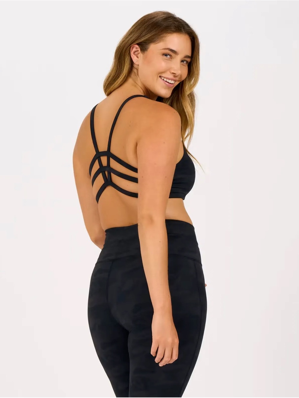 Vuori Yosemite Sports Bra Black Camo Size XL